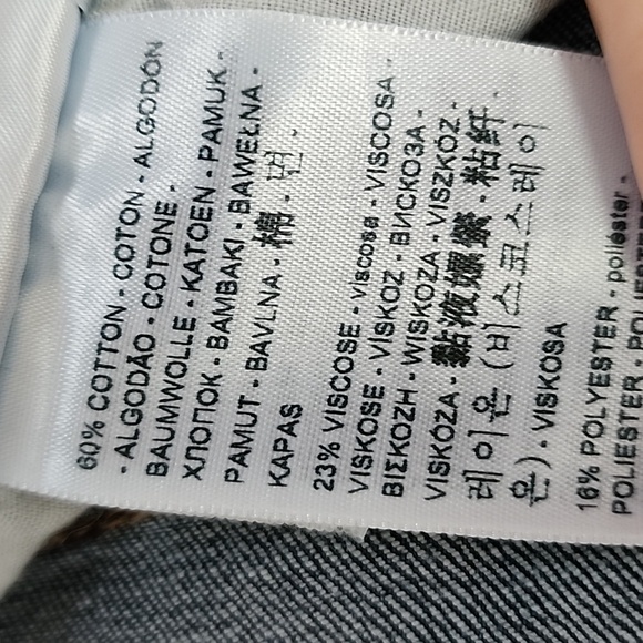 Levi's Red Tab Mid Length Women's Shorts in Indigo - Sz 30 - Picture 6 of 6